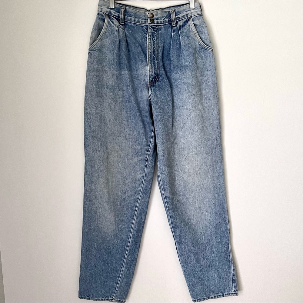 VINTAGE 80s Avon Fashions Light Wash 1980s High Waisted Mom Jeans Front Pleated